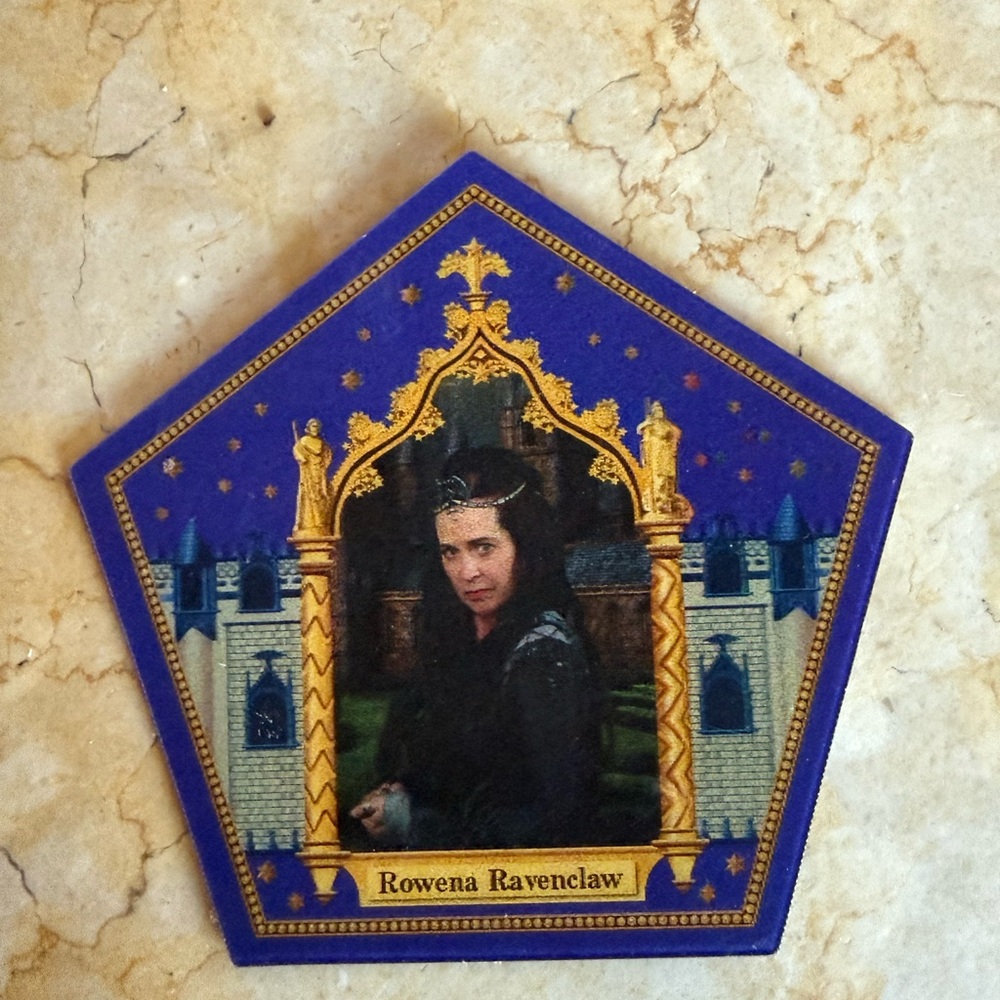 Rowena Ravenclaw chocolate frog wizard card
